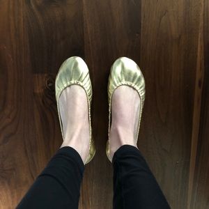 Matiko Gold Flats Size 8.5 NWOT
